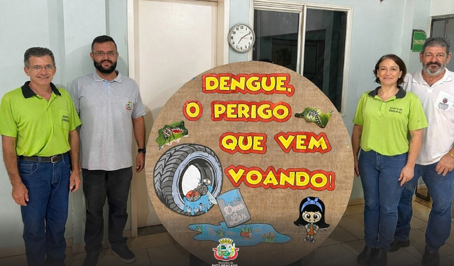 Equipe de Vigilância Ambiental e Endemias de Pato Bragado Instala Painéis Informativos sobre cuidados com a dengue