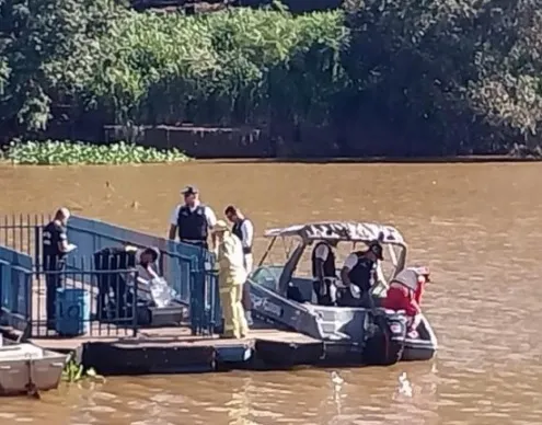 Cadáver é localizado boiando no rio em Guaira