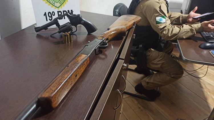 Homens são presos por posse irregular de armas após confusão familiar em Toledo