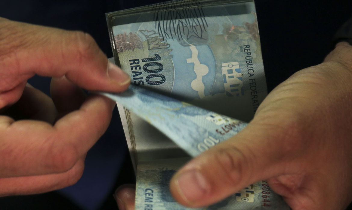 Segunda parcela do décimo terceiro deve ser depositada até hoje (20/12)