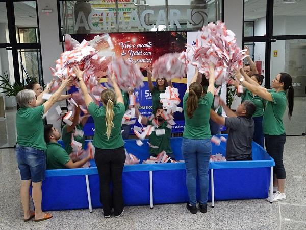 Acimacar divulga consumidores contemplados no segundo sorteio do Natal Premiado