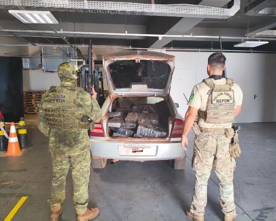 Motos, carro e maconha apreendidos no interior de Guaira